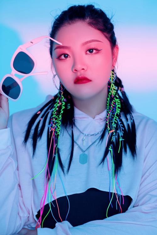 实力与颜值并存的 16 岁女孩的 rapper，快来了解一下